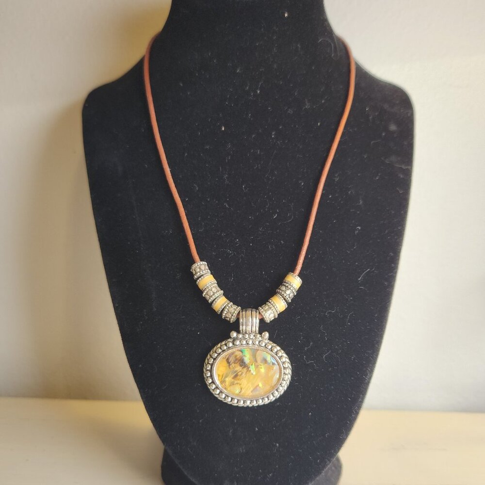 Kenneth Cole necklace - Picture 2 of 6
